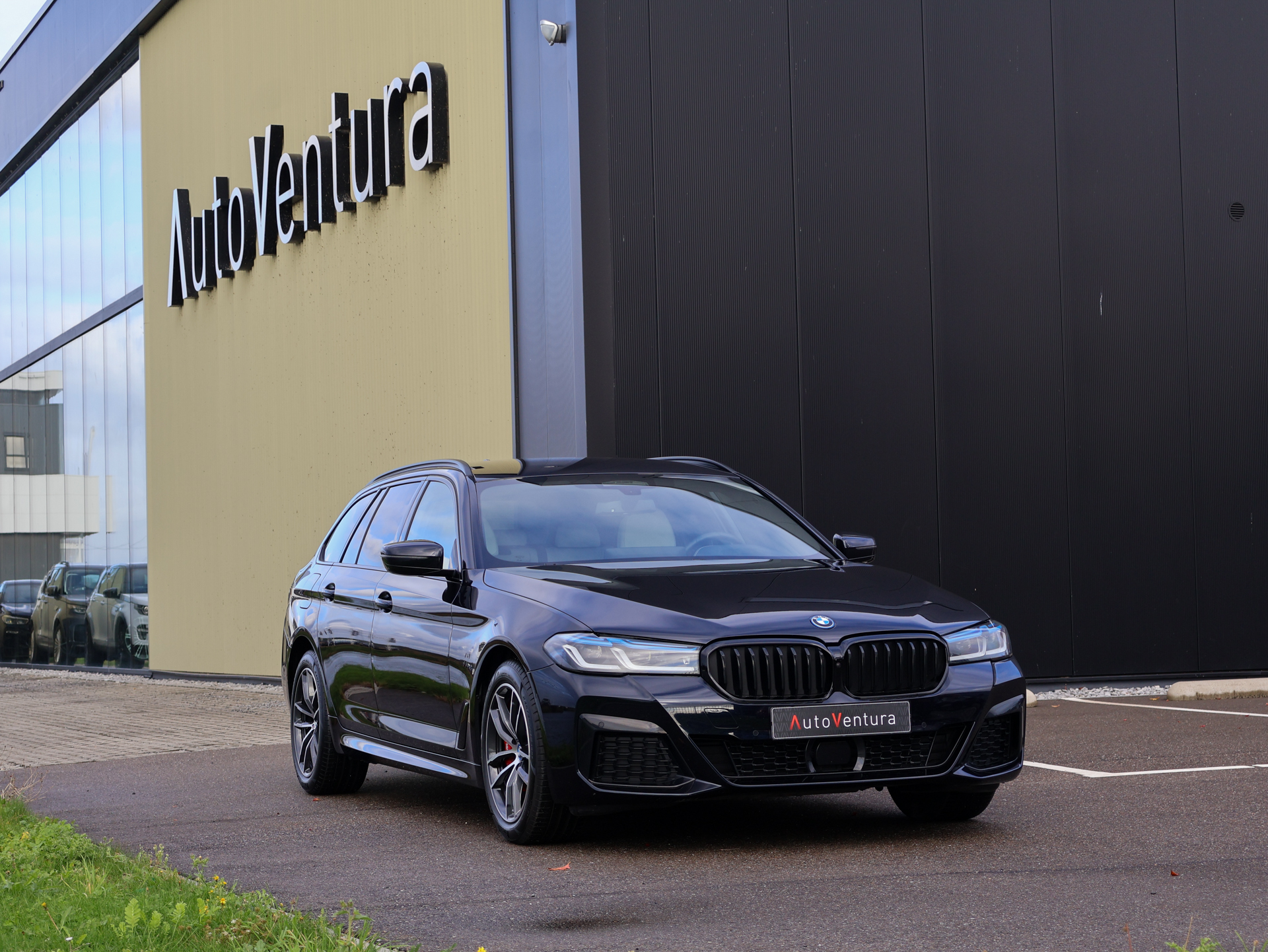 BMW 5 Serie Touring 530e xDrive M-Sport