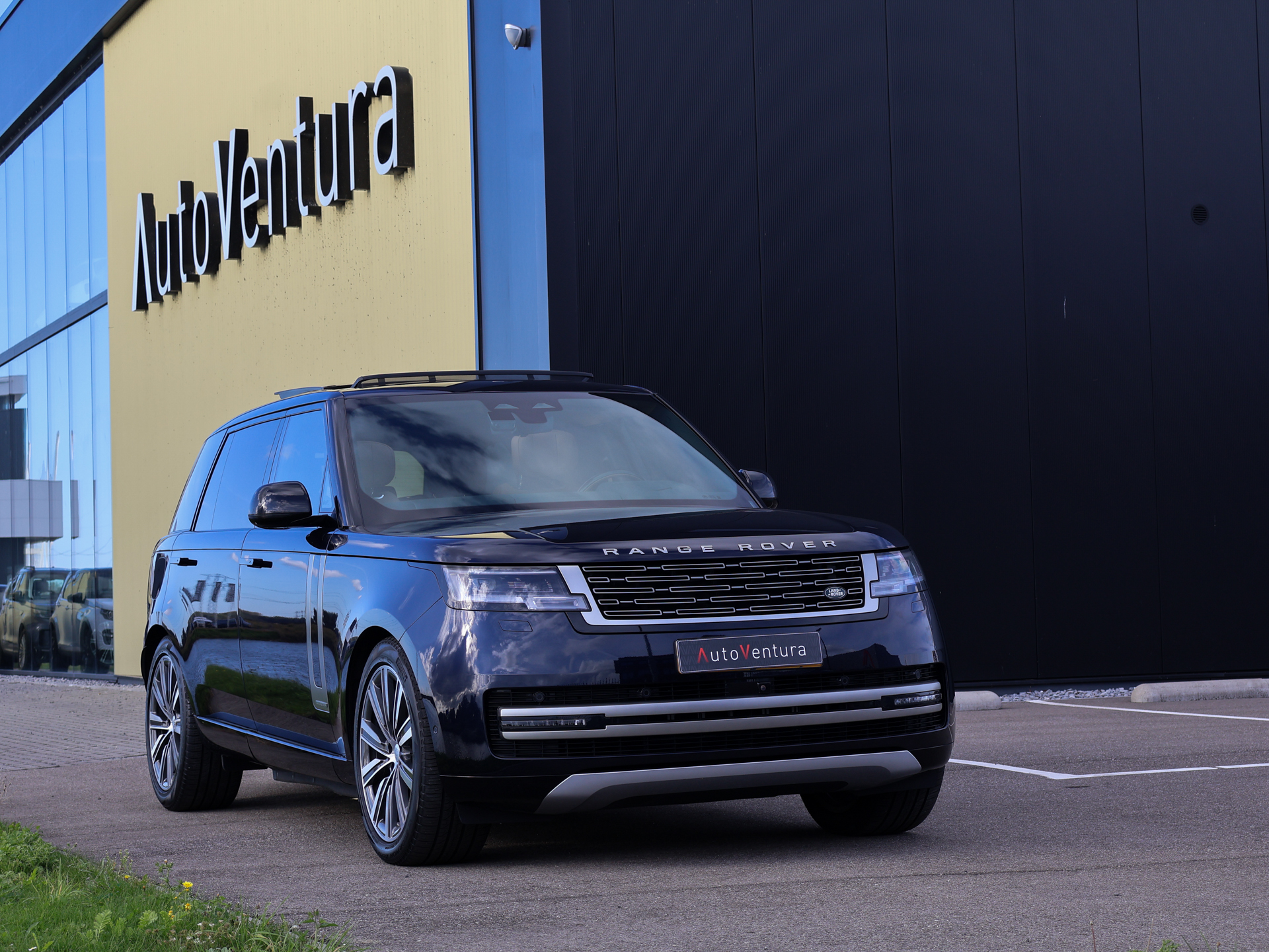 Land Rover Range Rover 3.0 P460e LWB Autobiography PHEV