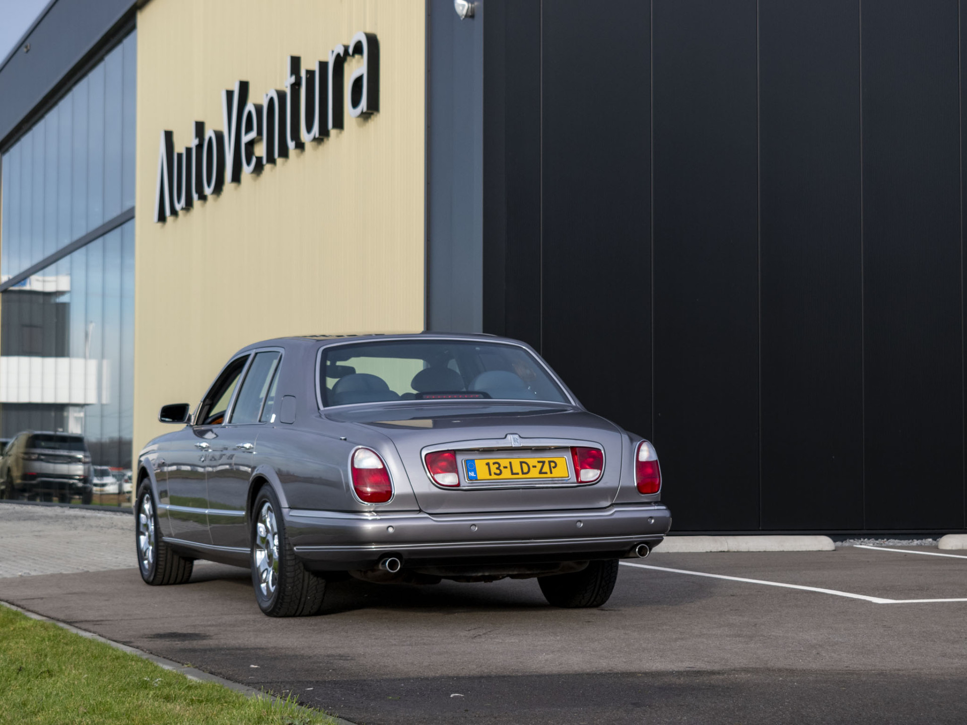 Rolls-Royce Silver Seraph 5.4 V12